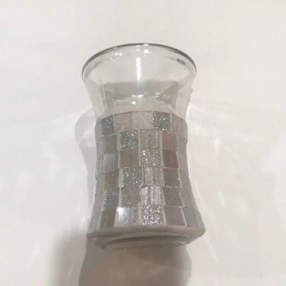 🪞✨ Iridescent Silver & Grey Mosaic Glass Toothbrush Holder
